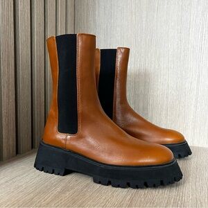 🥾 ZARA Chunky Tan Leather Chelsea Boots